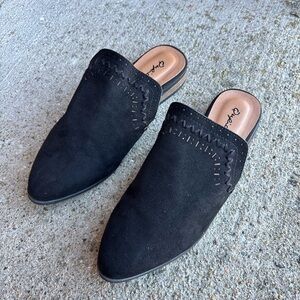 Qupid Black Embroidered Slip On Flats